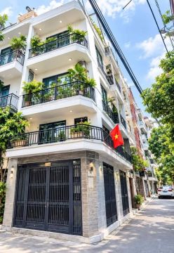 BÁN NHÀ NGUYỄN ĐỨC CẢNH – HOÀNG MAI LÔ GÓC Ô TÔ VÀO NHÀ  8 PHÒNG NGỦ 13,5 TỶ