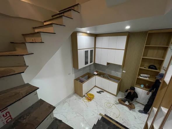 Nhà nguyên căn ngõ phố Núi Trúc - Giảng Võ  , ô tô đỗ cửa.