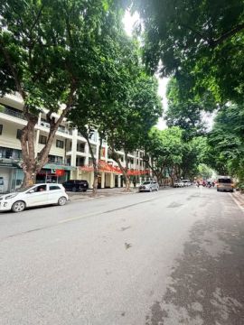CĂN HỘ KHÓ TÌM - NHÀ PHỐ TRẦN PHÚ - HOÀN KIẾM - KINH DOANH HOMESTAY / Ở ĐỈNH