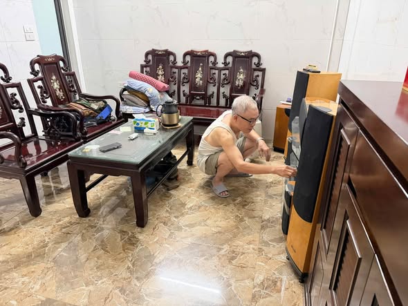Cho thuê nhà ở ngõ Cẩm Văn , Tôn Đức Thắng, Đống Đa. 8.5tr