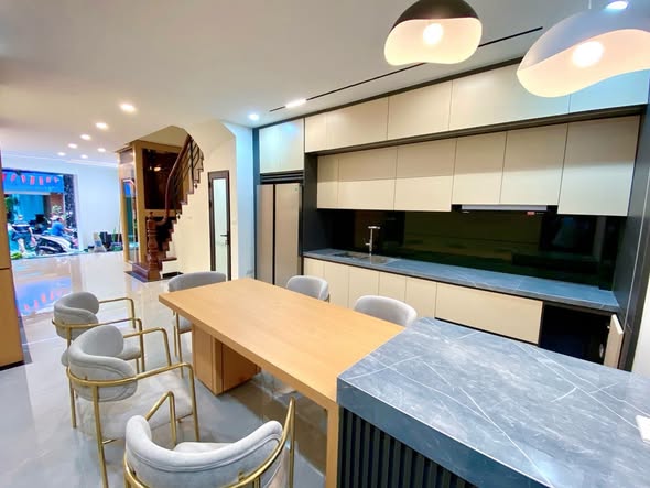HƠN 13 TỶ NHÀ 5 TẦNG NGÕ THÔNG 55M2 PHỐ ĐÌNH THÔN NAM TỪ LIÊM