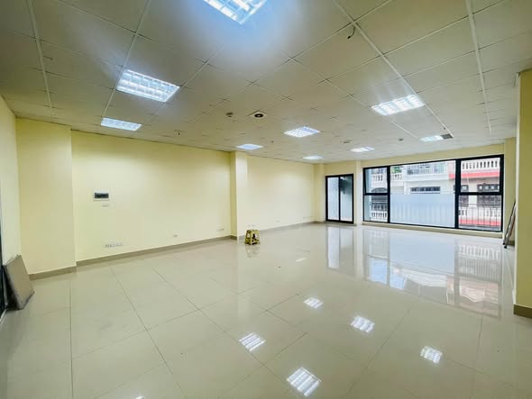 Ô TÔ ĐỖ CỬA - VP HẠ ĐÌNH CẠNH ĐỒNG DIỀU THANH XUÂN CỰC HIẾM!