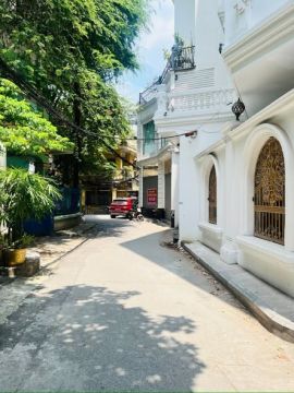 SIÊU PHẨM MẶT PHỐ CẦU GIẤY – LÔ GÓC –DÒNG TIỀN 110 TRIỆU/THÁNG  GIÁ: 52 TỶKhông phải căn nhà mặt ...