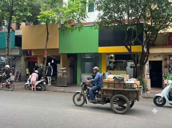 T/C 10 TỶ - 50M2 x 3 TẦNG – BÀ TRIỆU – CẦU ĐEN - HÀ ĐÔNG – Ô TÔ TRÁNH, ĐỖ – VÀO NHÀ