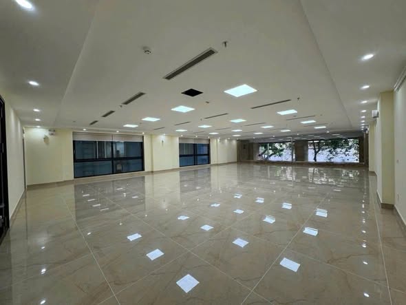 Cho thuê toà nhà 200m2*7 tầng phố Trung Phụng, Phường Văn Miếu Quốc Tử Giám
