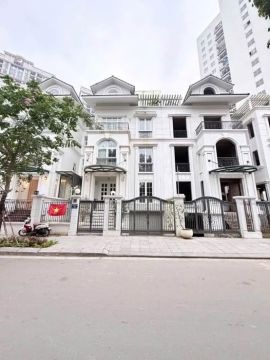 BIỆT THỰ VÕ CHÍ CÔNG - TT TÂY HỒ - Ô TÔ TRÁNH ,VỈA HÈ ,THANG MÁY - KINH DOANH VP .