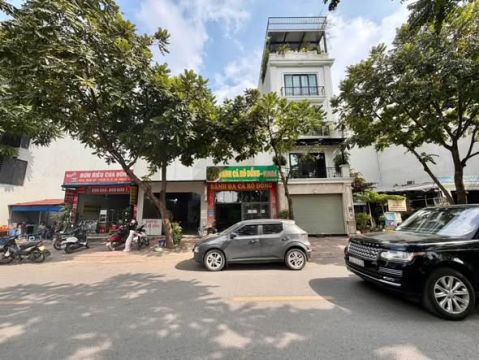 Giảm 3 tỷ -QUÁ LÀ HIẾM ĐỂ TÌM VỊ TRí SỐ 1 VIỆT HƯNG