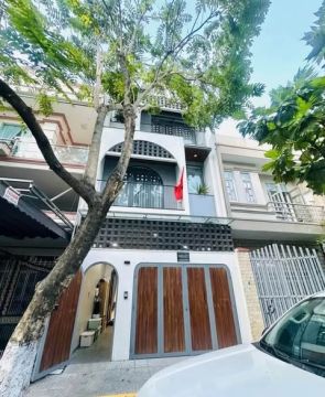 Chào bán nhà 3 tầng 3 mê đẹp mặt tiền đường ngay lõi trung tâm Sơn Trà. Đà Nẵng