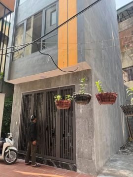 VIỆT HƯNG – 45M² – 5 TẦNG – FULL NỘI THẤT – CHỈ 8,2 TỶ
