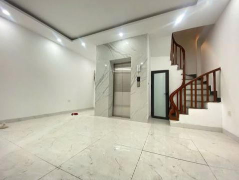 HƠN 8 TỶ - TRUNG TÂM ĐỐNG ĐA - 32m2 6 TẦNG THANG MÁY XÂY MỚI, HAI THOÁNG,  GẦN Ô TÔ VÀI BƯỚC RA V...