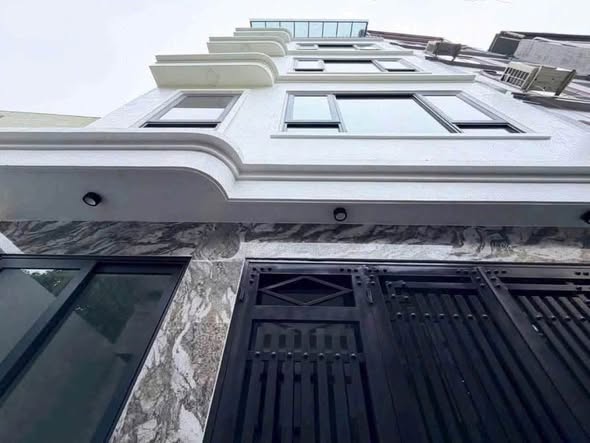 BÁN NHÀ GIA QUẤT – BỒ ĐỀ | 37M² x 6 TẦNG | THANG MÁY | FULL NỘI THẤT | SÁT KHAI SƠN | 7,5 TỶ