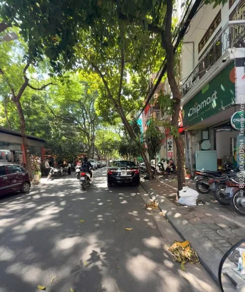 Cho thuê nhà 3.5 tầng mặt phố Trần Tử Bình 48m2, vỉa hè, không giới hạn mô hình kinh doanh.