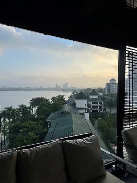Có những tòa nhà ở Tây Hồ, nhìn thì đẹp… nhưng để vừa 2 mặt thoáng – 2 mặt phố – 2 hướng view – l...