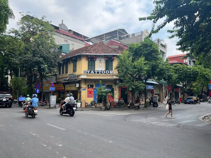 746T  cho thuê mbkd Hàng Mã - lõi phố cổ. - Hoàn Kiếm
