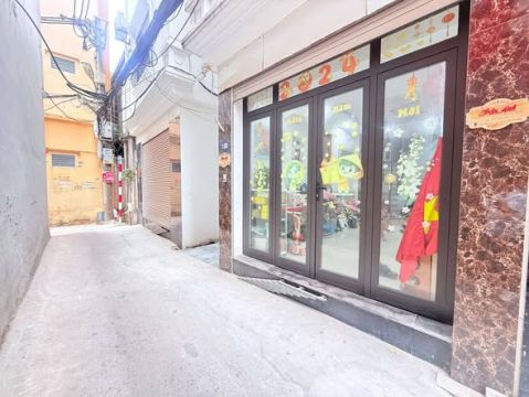 Trần Cung, Cầu Giấy - DT 30m x 5 Tầng - MT 4.5m - Giá 7.8 tỷ .CÁCH PHỐ 50M - NHÀ MỚI PHÂN LÔ - GẦ...
