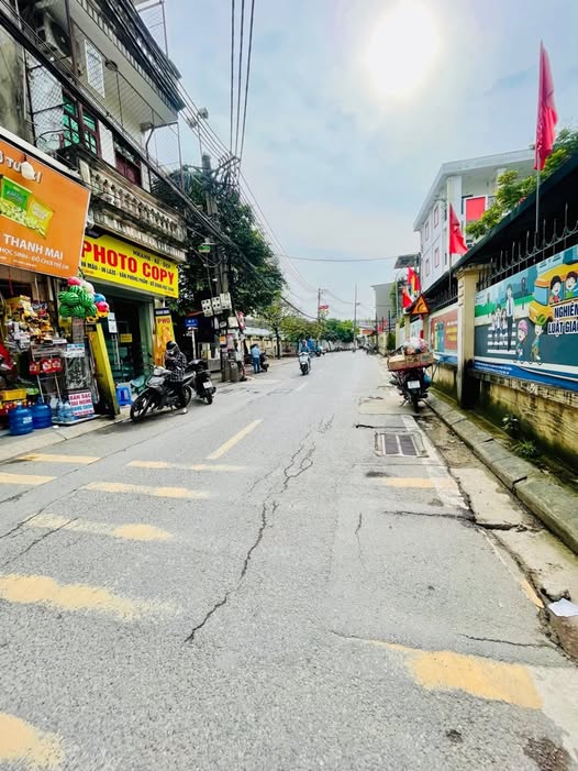 Nhà Ô tô tránh, Kinh Doanh được tất cả các mặt hàng... giá chỉ 7.9 tỷ( còn TL). Tìm đâu ra được c...