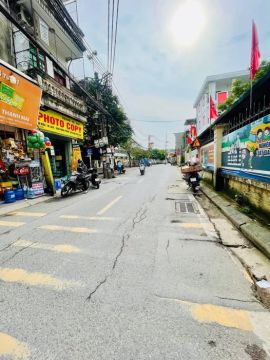 Nhà Ô tô tránh, Kinh Doanh được tất cả các mặt hàng... giá chỉ 7.9 tỷ( còn TL). Tìm đâu ra được c...