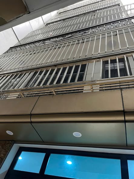Cho thuê nhà nguyên căn CÓ THANG MÁY ngõ 160 đường Giáp bát  - Hoàng Mai