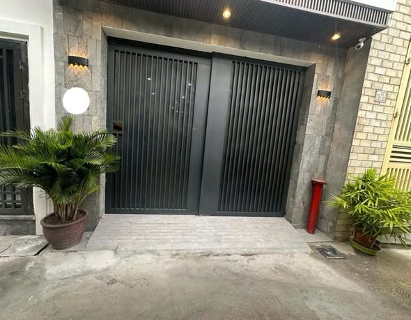 TOÀ CĂN HỘ DỊCH VỤ, BỒ ĐỀ - LONG BIÊN, ĐANG FULL PHÒNG, SẴN DÒNG TIỀN 45TR/THÁNG.