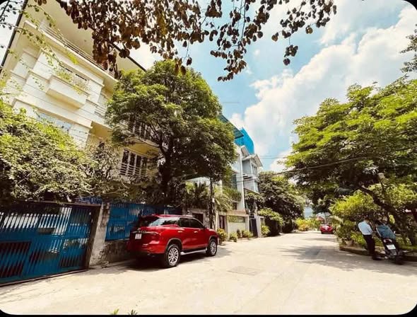LÕI BA ĐÌNH KHU LIỀN KỀ NHÀ 110m THANG MÁY - Ô TÔ - AN NINH 24/7 - MỘT KHÔNG GIAN SỐNG Ở CỰC SƯỚN...