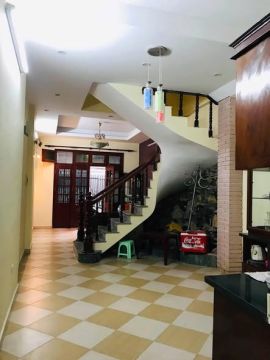 Cho thuê nhà ngõ 93 phố Hoàng Văn Thái - Thanh Xuân