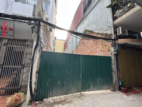 SỐC THẬT! 28 TỶ MUA 99M² ĐẤT GIỮA TRUNG TÂM GIẢNG VÕ – MT 4,8M – CHỈ 20M RA PHỐ – Ô TÔ TIẾP CẬN!