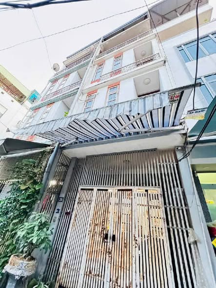 SIÊU PHẨM KIM GIANG - Ô TÔ VÀO NHÀ - NGÕ THÔNG - 10 RA PHỐ - GIÁ TỐT
