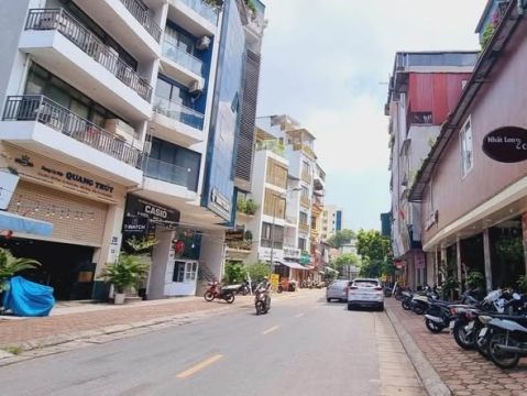 13.9 TỶ - NHÀ MẶT PHỐ CHÙA QUỲNH - 30M2*5 TẦNG - KINH DOANH SẦM UẤT, Ở TIỆN NGHI