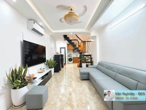 Bán bất động sản Cầu giấy CHỈ 6,9 TỶ