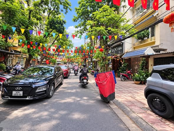 Phân lô Thái Hà 13,5 tỷ - mặt ngõ ô tô kinh doanh cách phố 20m, DT 40m2 x 4 tầng