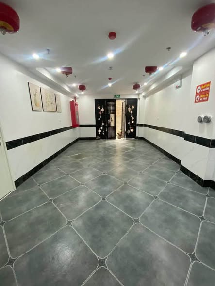 CHỦ NGỘP BANK BÁN NHANH TOÀ CHDV XÂY MỚI 7 TẦNG -12PKK- DOANH THU 60TRIỆU/T- SĐCC 60M2- THANG MÁY...