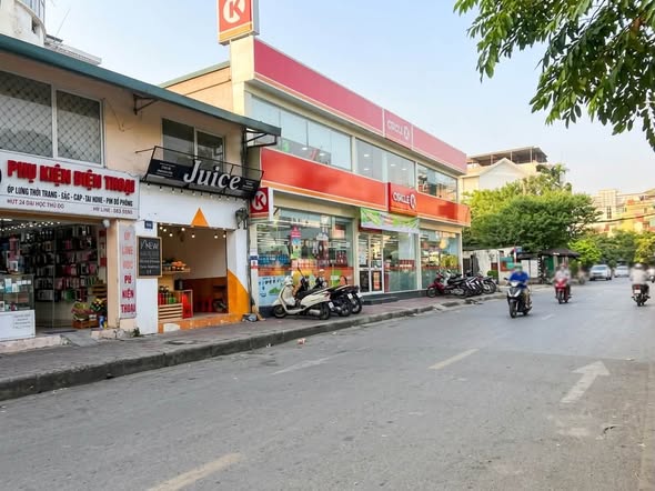 9.5 TỶ - DƯƠNG QUẢNG HÀM - 32M2*5T - NGÕ BA GÁC - 80M RA PHỐ - Ở & KINH DOANH