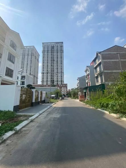 CHO THUÊ NHÀ LIỀN KỀ TÂN VIỆT – HOÀI ĐỨC