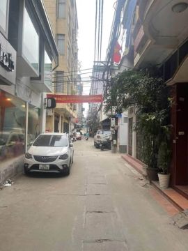 Chính Chủ Bán Nhà Lô Góc ! Ngõ 575 Phố Kim Mã - Ô Tô Tránh | Ngõ Thông, Kinh Doanh.
