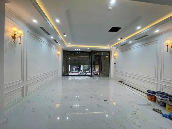 Toà Văn Phòng Xây Mới | phố Hoàng Hoa Thám - Vỉa Hè,