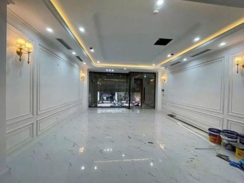 Toà Văn Phòng Xây Mới | phố Hoàng Hoa Thám - Vỉa Hè,