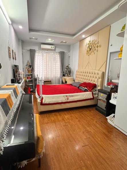 Mễ Trì Thượng, 32m² x 5 tầng, đang cho thuê dòng tiền gần 20 tr/tháng. Dân tự xây kiên cố, giá 9 ...