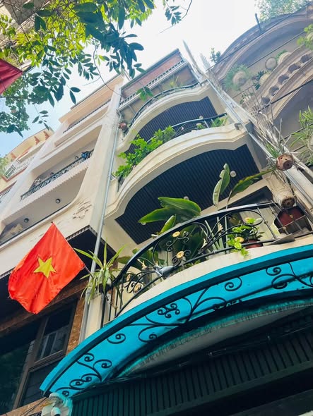 PHÂN LÔ THÁI HÀ.