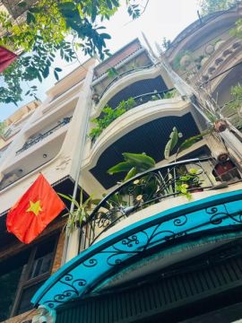 PHÂN LÔ THÁI HÀ.