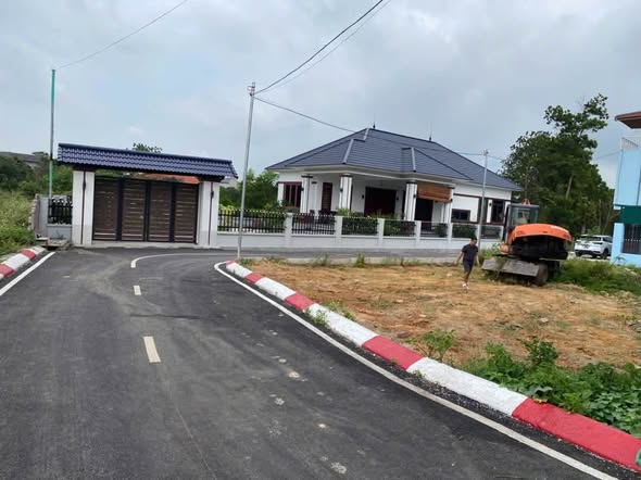 LÔ GÓC 161,5m2. Full tc. Giá nhỉnh 2,5 tỷ.