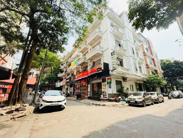 Lô Góc 2 Mặt Tiền Ô tô Tránh - Phố Quan Nhân - Vỉa Hè Kinh Doanh - Hiếm Nhà Bán