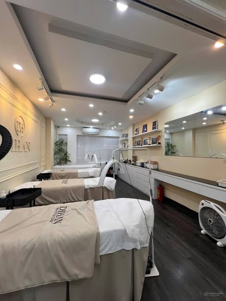 Nguyễn Đình chiểu 6 tầng thang máy 30tr