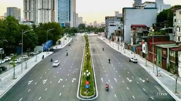 18TỶ - MẶT PHỐ VIP LA THÀNH  - 35M2 x 6T - LÔ GÓC - 3 THOÁNG VĨNH VIỄN - VỈA HÈ KINH DOANH