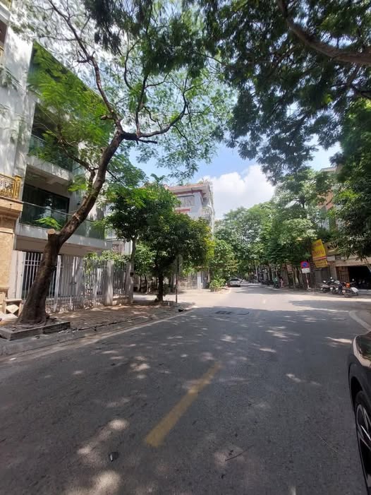Giá giảm chào sâu cả chục tỷ