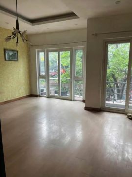 CHO THUÊ NHÀ NGUYÊN CĂN – LÊ TRỌNG TẤN