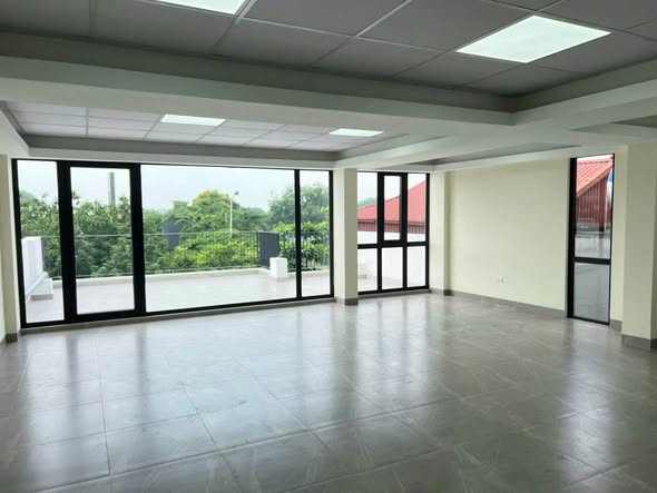 Nhà nguyên căn mặt phố Nguyễn Khoái - Hai Bà Trưng .