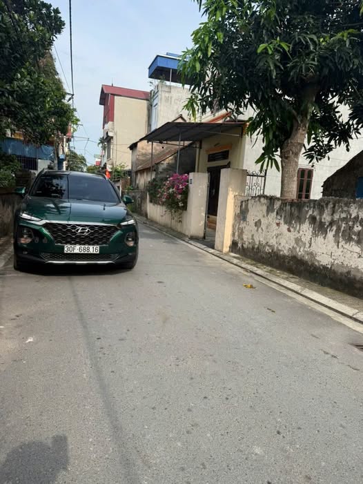Cần bán gấp lô đất 70m2 Phú Thị, Gia Lâm, đường ô tô, giá 4.6 tỷ
