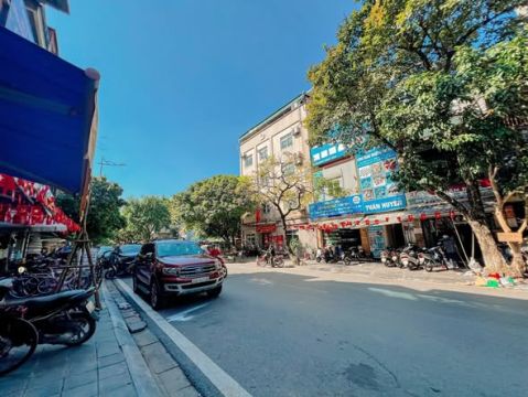 CHÍNH CHỦ BÁ.N NHÀ-PHỐ HUẾ-CHỢ GIỜI-26M2-5TẦNG-10M RA MẶT PHỐ-NHÀ ĐẸP-CHỈ NHỈNH 5 TỶ- Vị trí đẹp ...