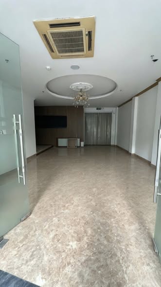 Cho Thuê Nhà 7 Tầng Kinh Doanh