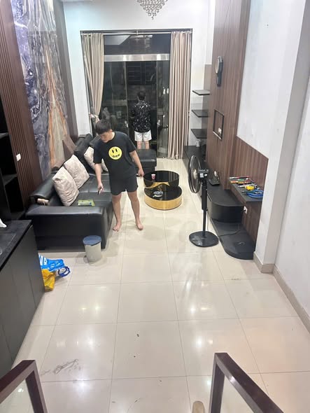 Cho thuê nhà khu Nguyên Hồng, Ba Đình